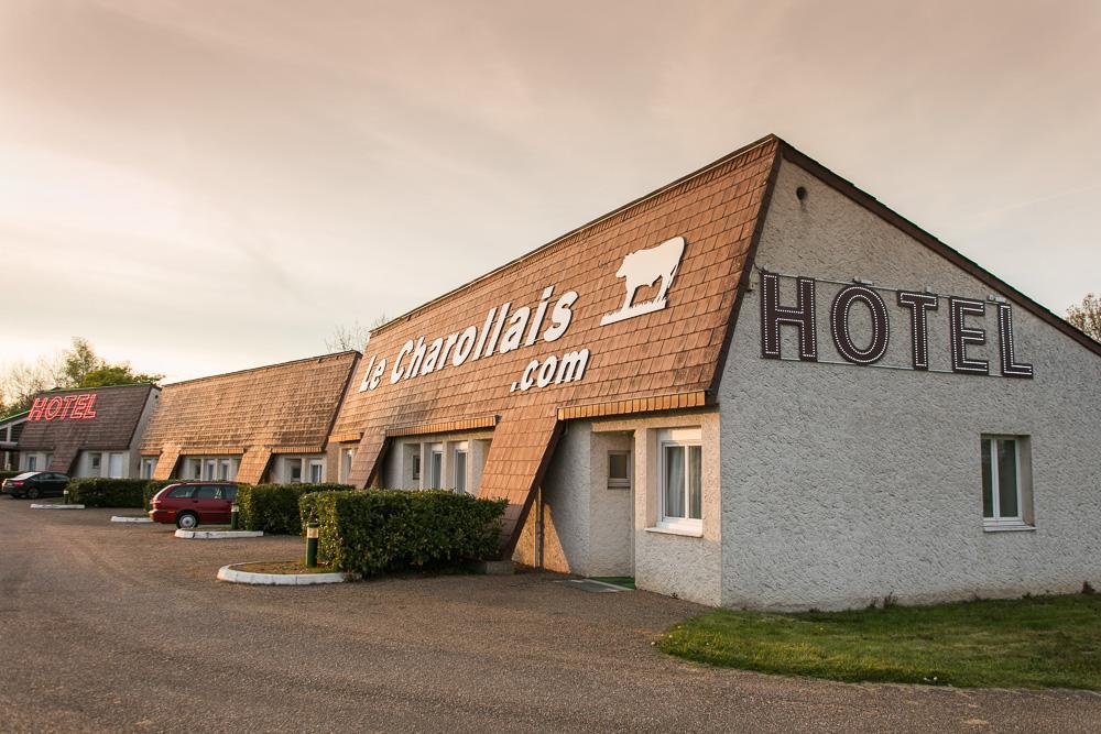 Le Charollais Motel Restaurant Contact-Hotel Vitry-en-Charollais ภายนอก รูปภาพ