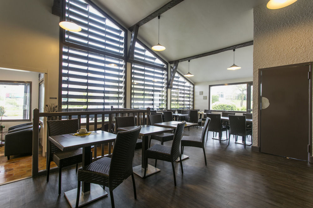 Le Charollais Motel Restaurant Contact-Hotel Vitry-en-Charollais ภายนอก รูปภาพ
